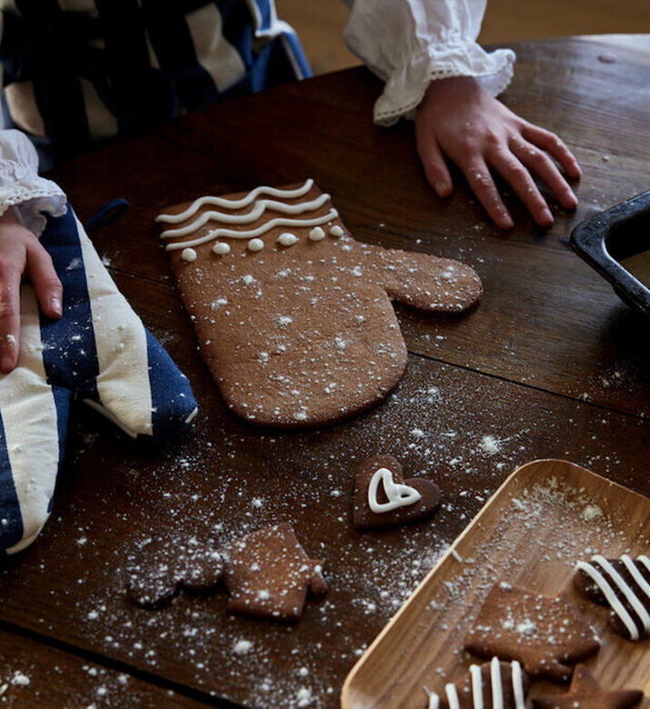 صحن هانا مستطيل من خشب البلوط صحن هانا مستطيل من خشب البلوط