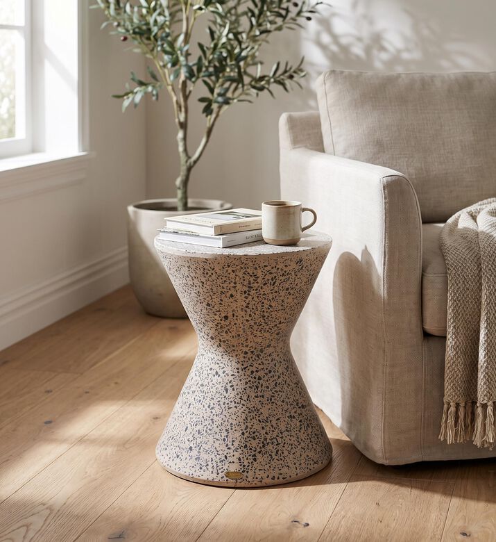 Versmissen Diablo Reinforced Concrete Stool, Packshot View