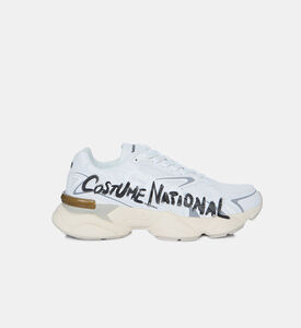 حذاء سنيكرز أسفل الكاحل مستوحى من الغرافيتي