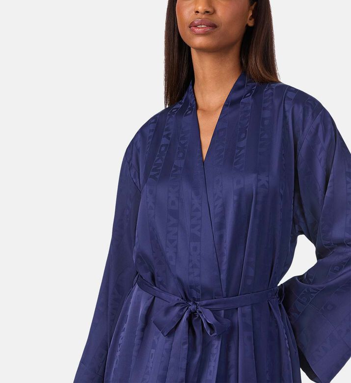 DKNY Robe, Model View