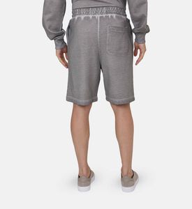 شورت بخصر مطاطي وقصة مريحة