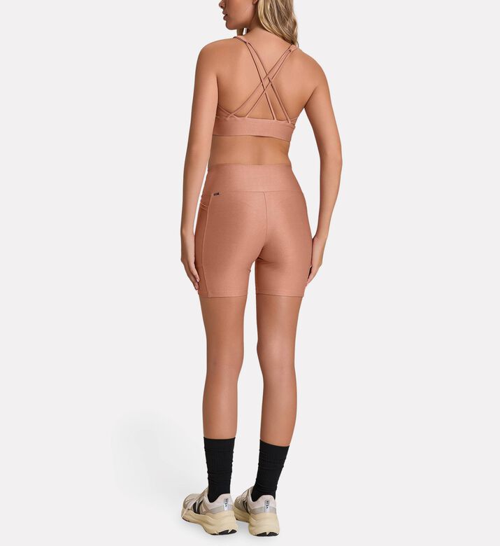 LIVE! Neo Allure Adaptiv Top, Model View