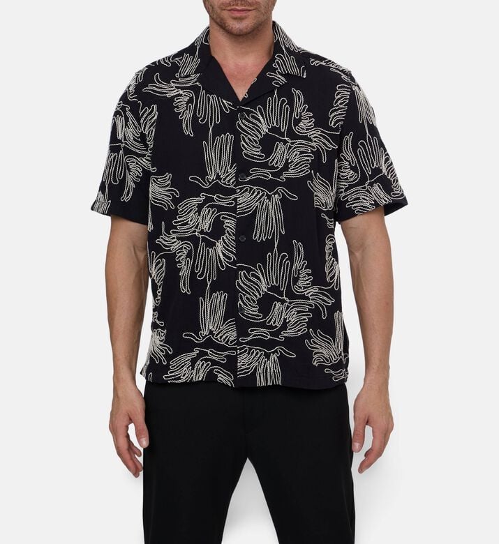 Les Deux Abstract-embroidery Short-sleeve Shirt, Model View