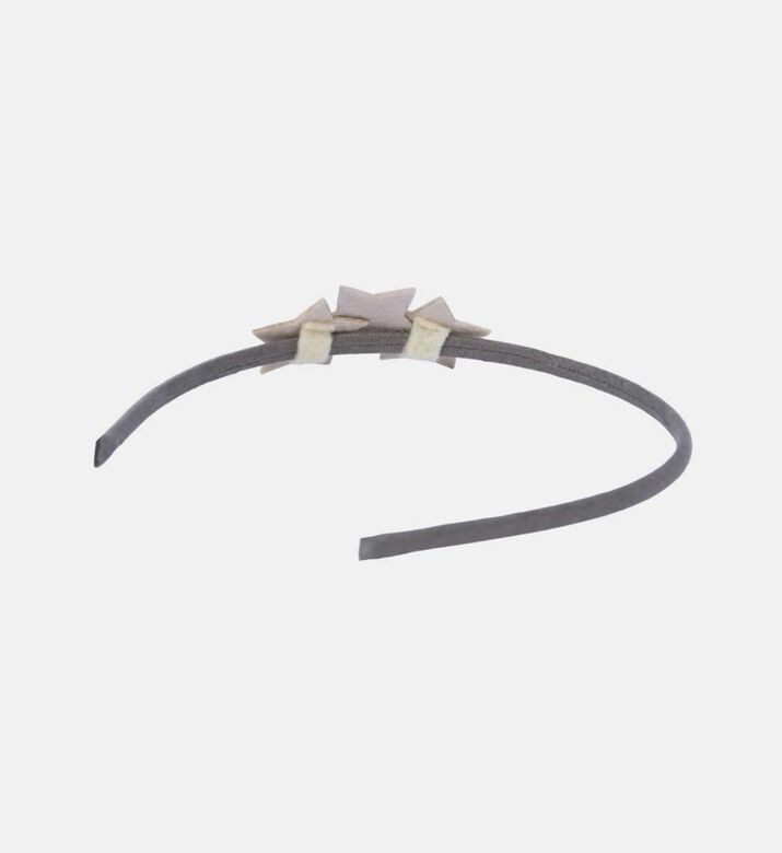 عصابة رأس مزينة بنجمة لامعة