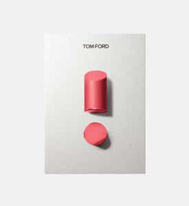 لون شفاه إم يو فائق اللمعان