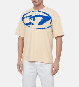 تيشيرت بشعار بارز