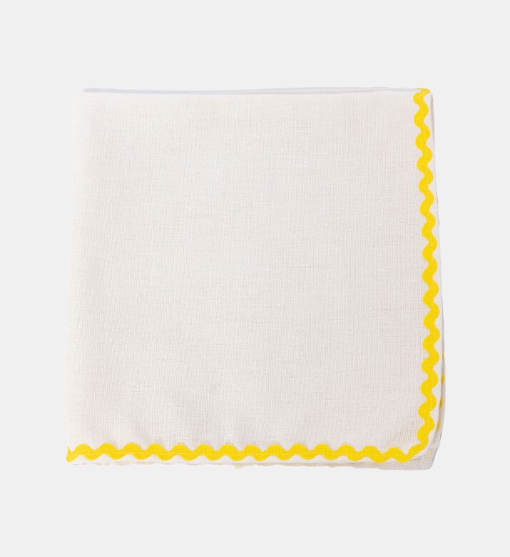 Scalloped Edge Textured Napkin