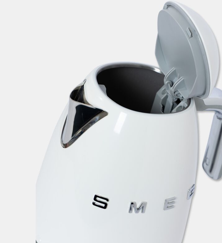 Smeg Variable Temperature Kettle, White, Packshot View