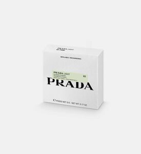 بودرة هايلايتر مضيئة خفيفة