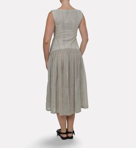 Dawei Dress, Model View