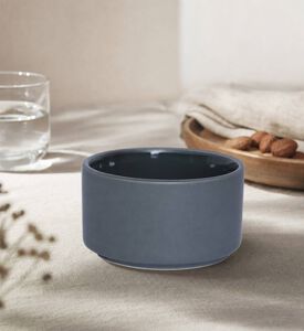 Blomus Mio Small Stoneware Serving Bowl, Model View