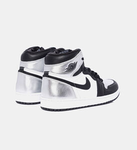 سنيكرز اير جوردان 1 عالي بمقدمة معدنية دبليو