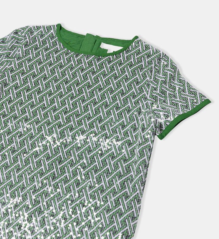 فستان بأكمام قصيرة واسع برقعة شعار