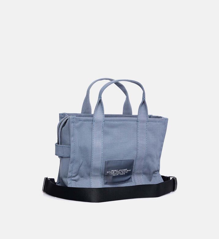 حقيبة يد صغيرة ملونة