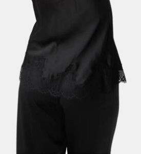 حلم السراويل الحريرية