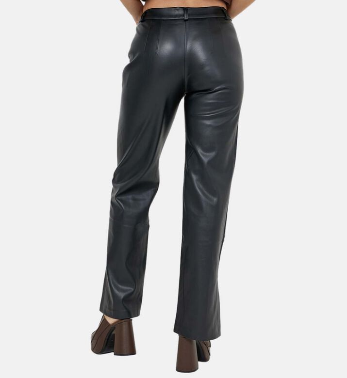 بنطال جلدي نباتي شاهق