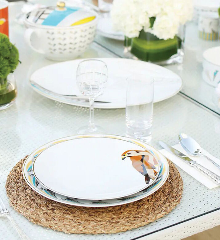Silsal Sarb Dinner Plate - Falcon, Packshot View
