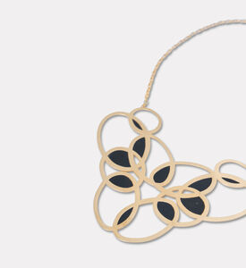 Raife Necklace Noir Arabesque, Packshot View