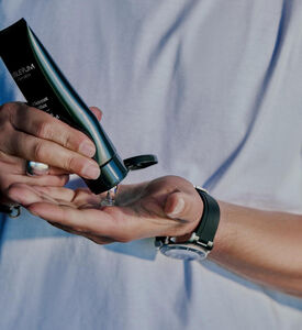 جل سيسليوم منظف ومطهر