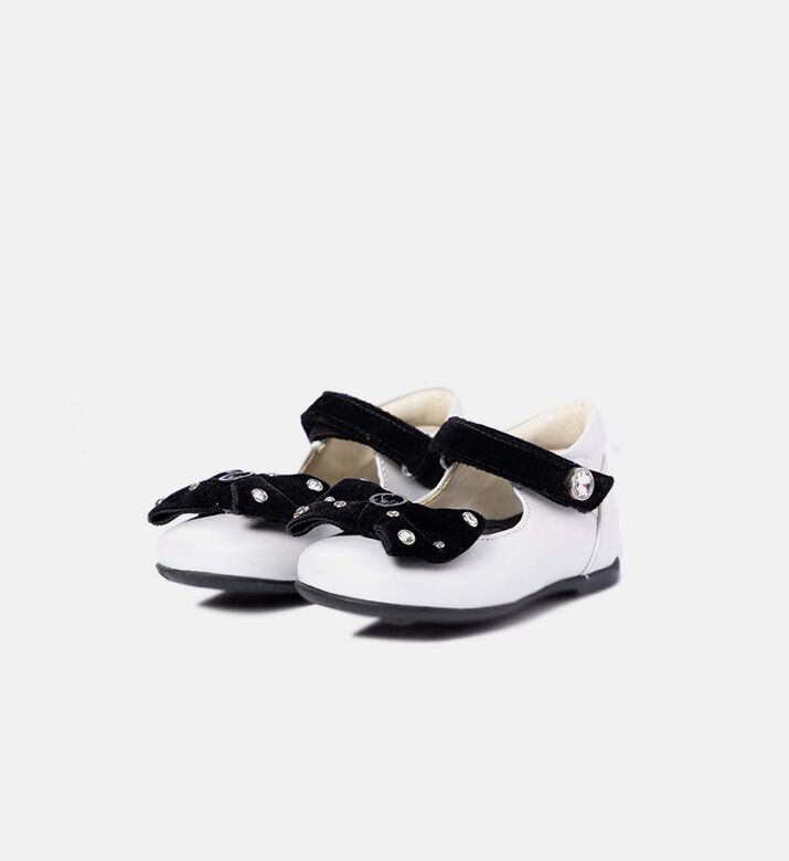 Butterfly-knot Leather Ballerinas