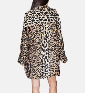 Niluu Shirt Nat, Model View