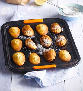 Le Creuset 12 Madeleine Tray, Packshot View