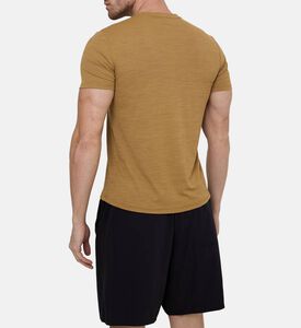 تيشيرت بجلد مدمج سريع الجفاف