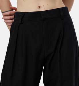 Martan Jo Tailored Pleats Trousers, Model View