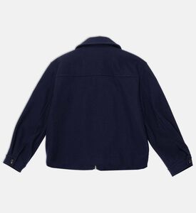 جاكيت بأكمام طويلة وجيوب بغطاء قلاب