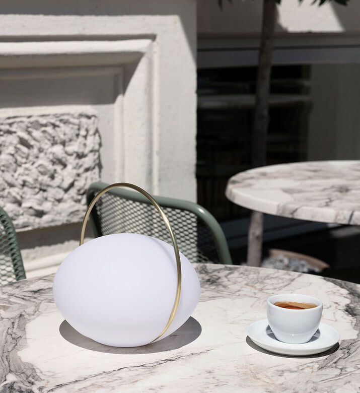 مصباح طاولة ألومنيوم لاسلكي من أوربت