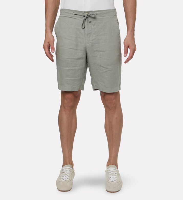 Vince Drawstring Closure Regular-fit Shorts, Model View