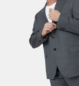 بدلة صوف خفيفة للغاية