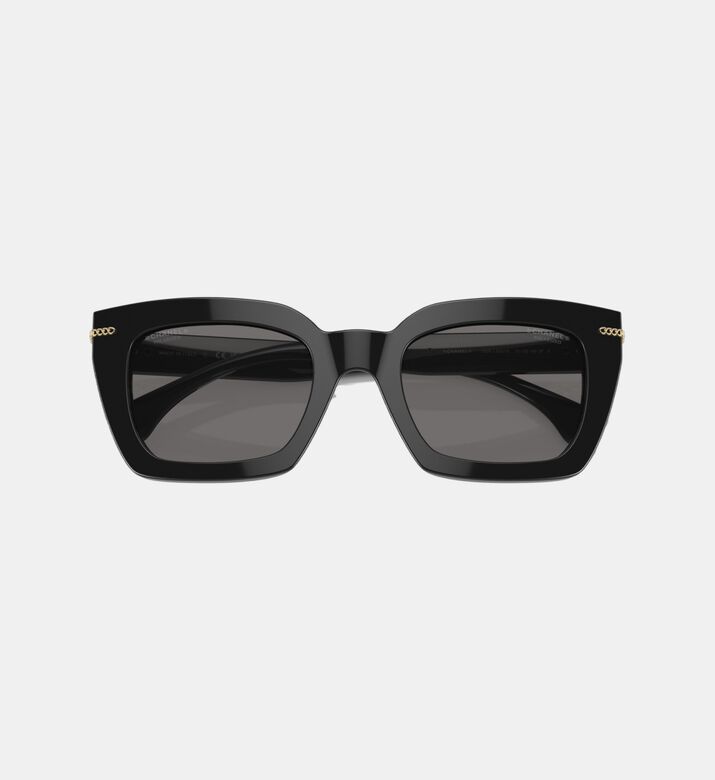 نظارات شمسية كبيرة الحجم