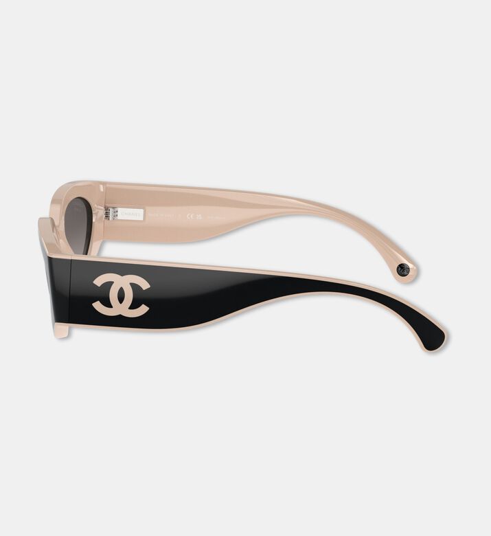Chanel Sunglass, Packshot View