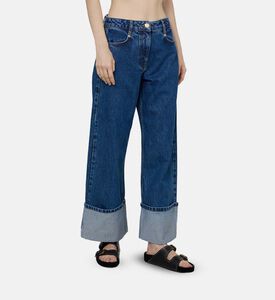 جينز بأرجل عريضة بطية