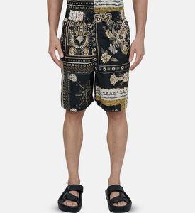 شورت قطن بطبعة غارلون