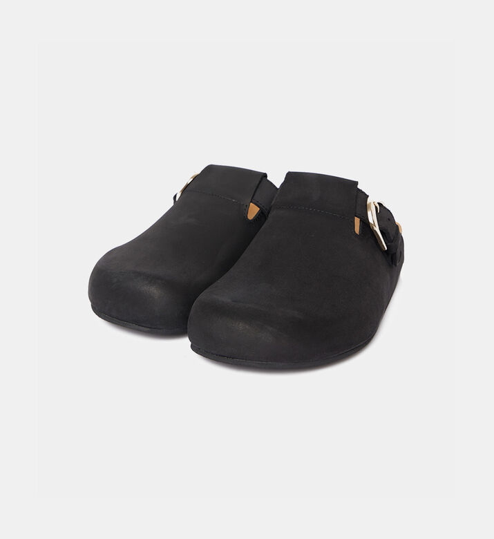 Travis Leather Closed-toe Clogs