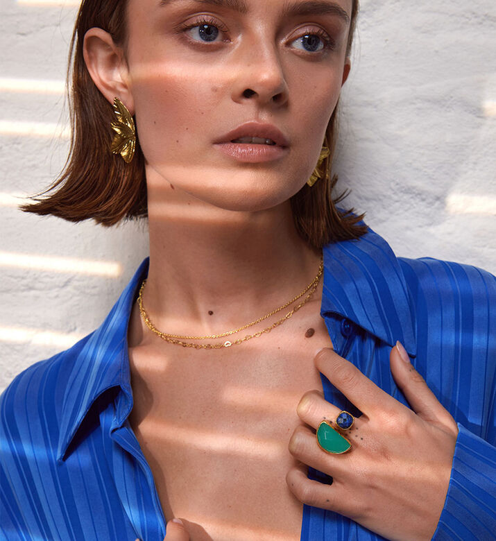 Ottoman Hands Ring Avery Lapis Aqua Chalc, Packshot View Ottoman Hands Ring Avery Lapis Aqua Chalc, Packshot View