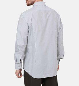 قميص بنقشة مخططة بأكمام طويلة