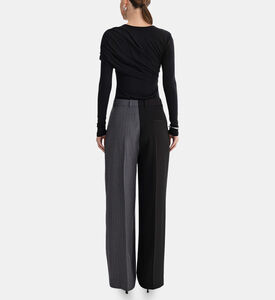 بلوزة بياقة دائرية وطيات