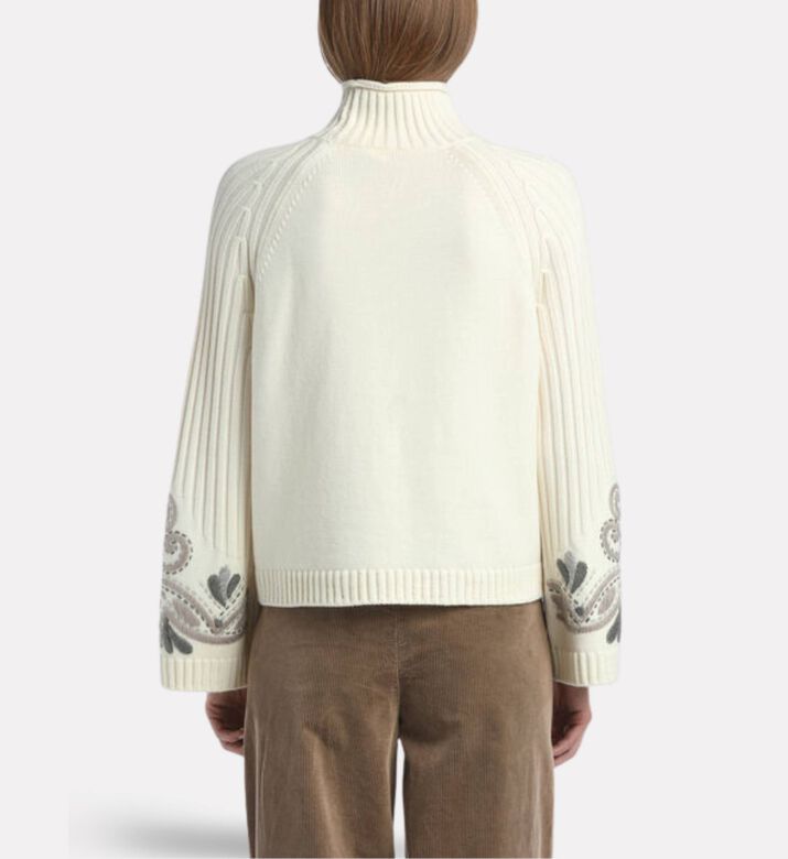 Luisa Spagnoli Pullover, Model View