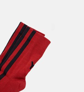 جوارب بتطريز خطوط