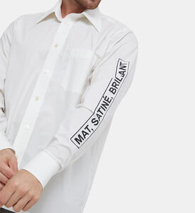 قميص بوبلين قطني بعبارة مطبوعة