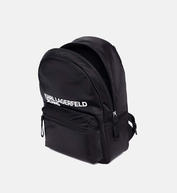 حقيبة ظهر غير رسمية بطبعة شعار