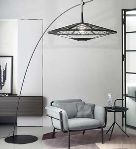 مصباح معدني للأرضيات من كاربا