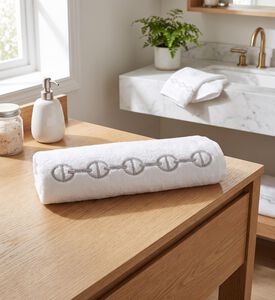 Dea Chain-design Bath Mat, Model View