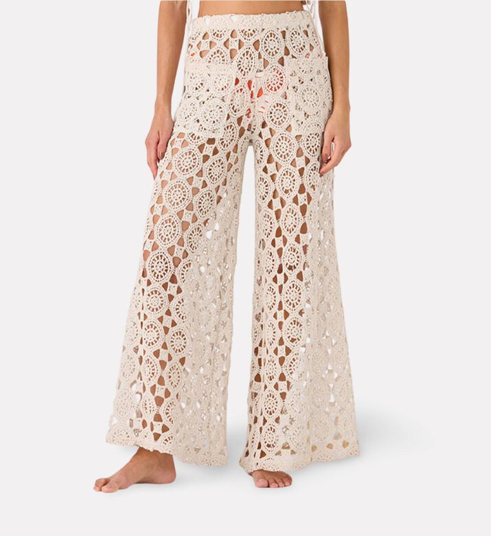 Palmacea Pant Year, Model View