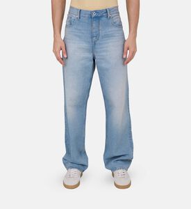 بنطال جينز بلون فاتح بخمسة جيوب