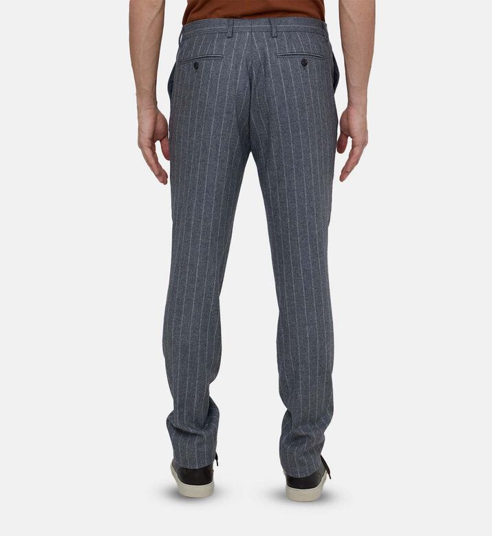 بنطال صوف مخطط بقصة ضيقة