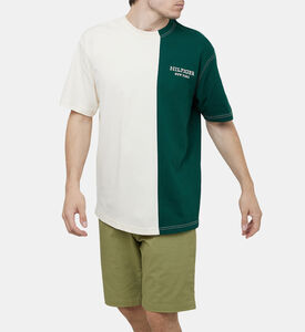 تيشيرت بأحرف العلامة مقسم لألوان